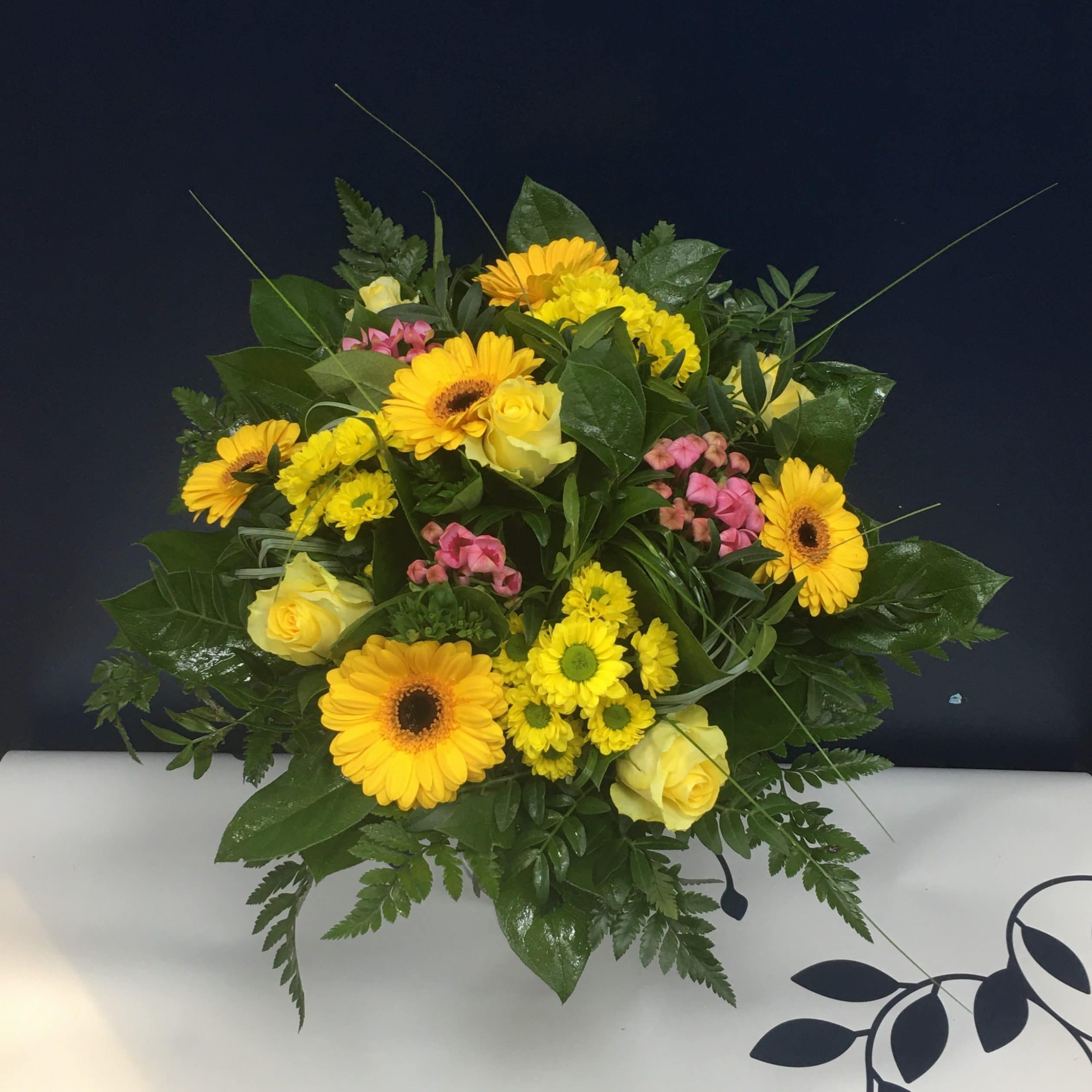 Bouquet du fleuriste jaune et rose – MONCEAU FLEURS MONTPELLIER